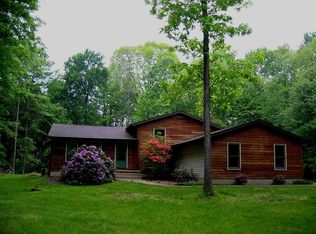 4199 Woodhollow Dr, Mantua, OH