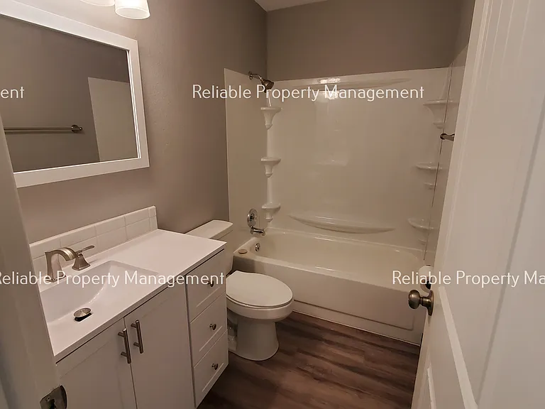 209 S Adam Ln #209 — Photo 10