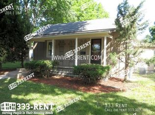 104 NE Maple St, Lees Summit, MO 64063