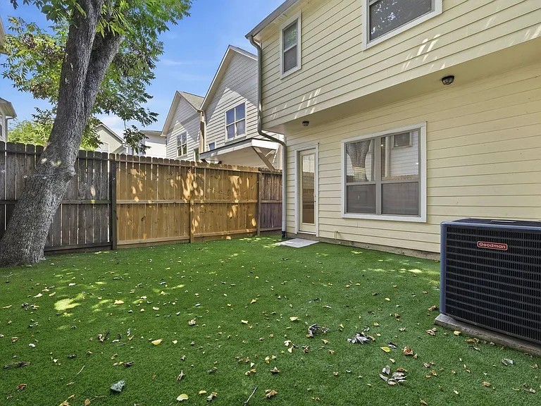 6011 Truro St #B — Photo 25