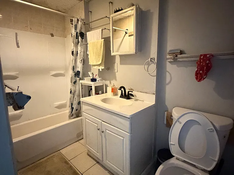 309 N 13th St #1 — Photo 6