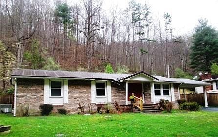 1st image of 2614 Forest Hills Rd