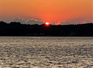 524 Middle Island Rd, Hale, MI 48739