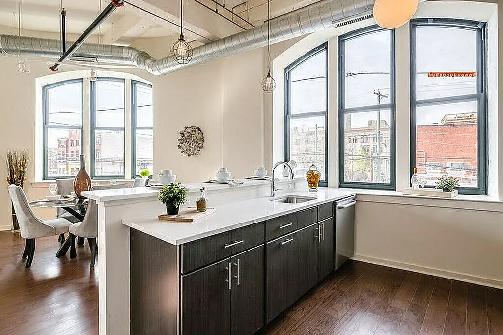 1642 Fairmount - AF Bornot — Photo 4