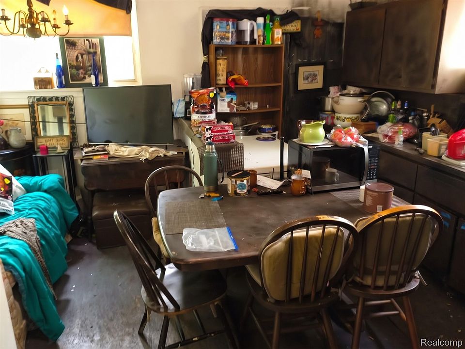 4th image of 22725 Quinn Rd