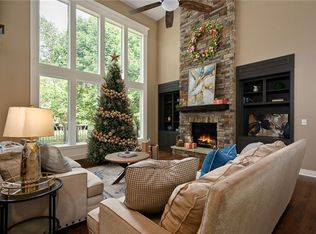 2408 SW Wintercreek Ct, Lees Summit, MO 64081