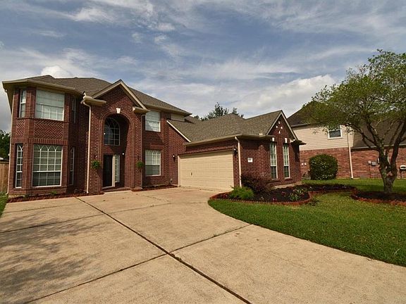 3rd image of 1303 Summer Forest Dr