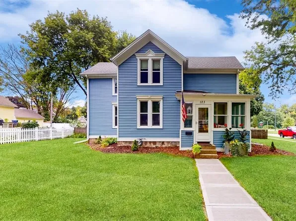 123 South Washington STREET, Elkhorn, WI 53121