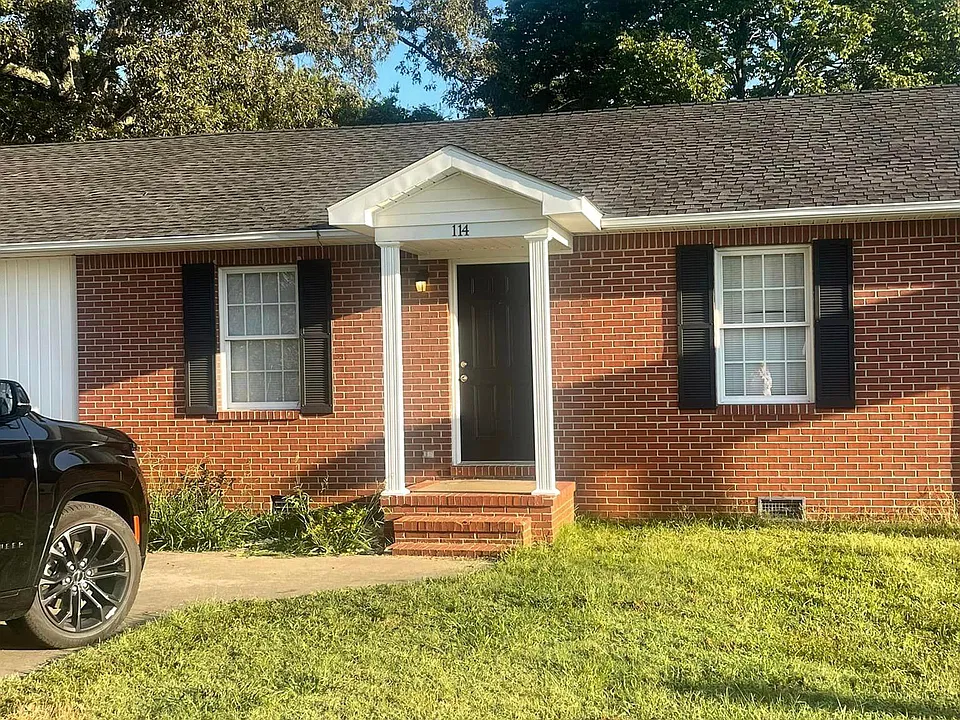 114 Stanford Dr #0