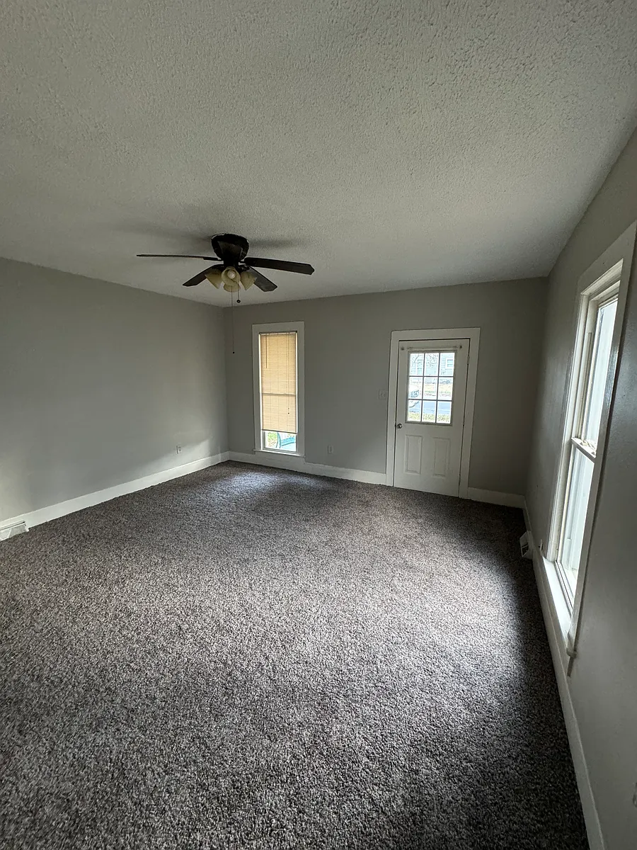 Building Photo - 1411 Beechwood Ave