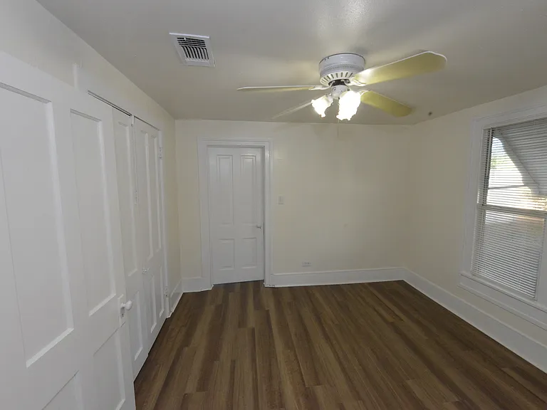 1598 State Highway 16 N — Photo 16