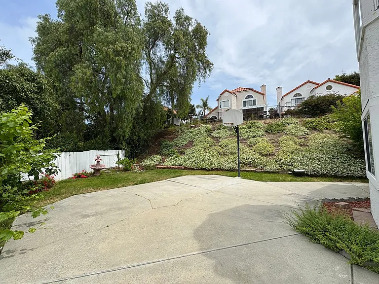 1423 Portofino Dr — Photo 39