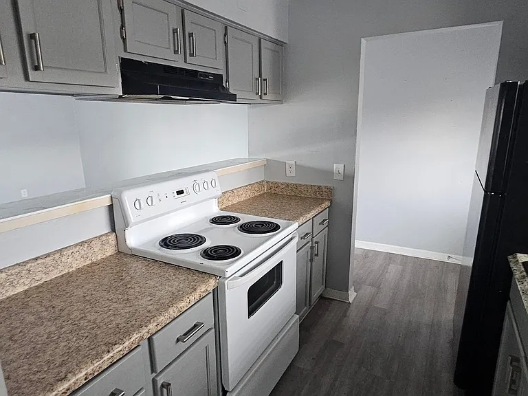 5672 Tomoka Dr #201 — Photo 3