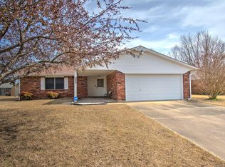 4604 Prairie Dog Rd, Muskogee, OK 74403