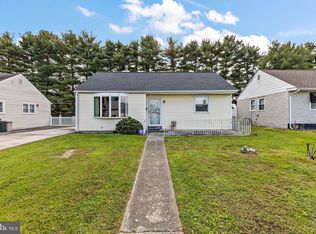 12 Jay Dr, New Castle, DE 19720