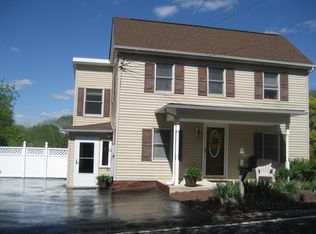 31 Main St, Cream Ridge, NJ 08514
