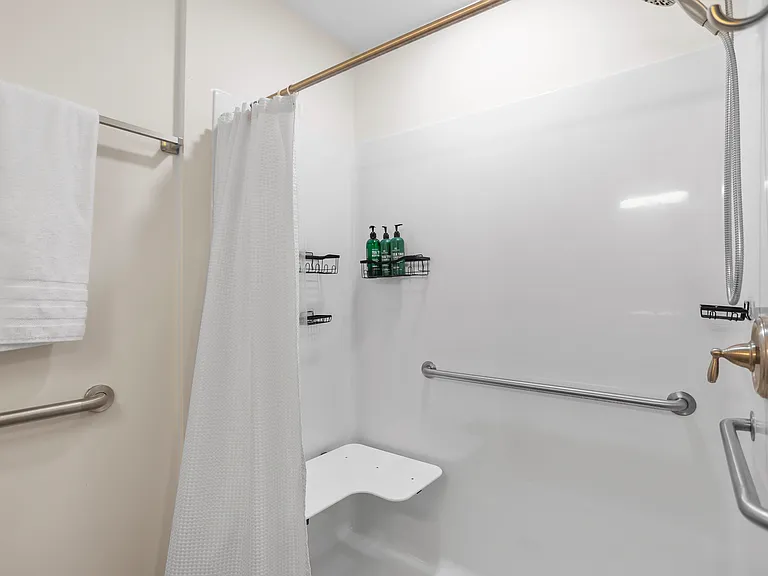 34 W Franklin St #3 — Photo 16