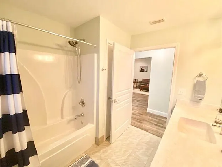 210 Pines St — Photo 19