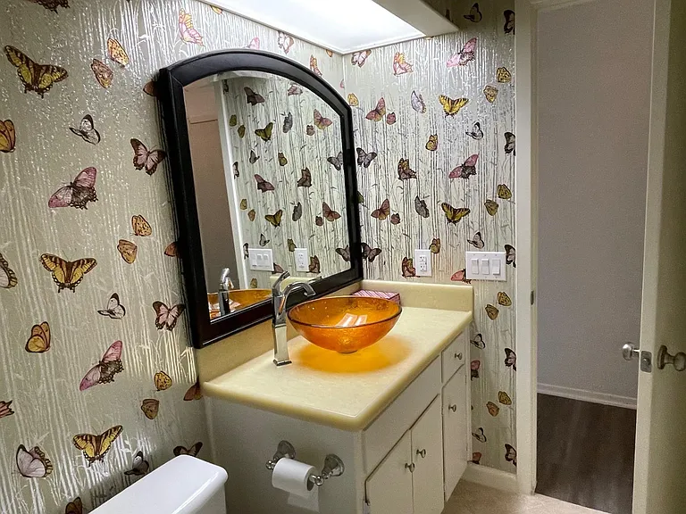 13504 Lois Ln — Photo 11