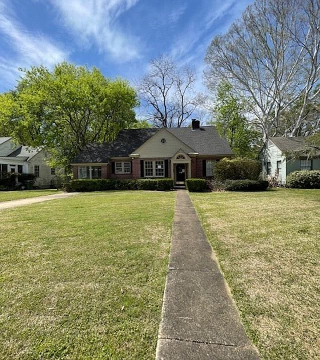 1st image of 3418 Wellington Rd