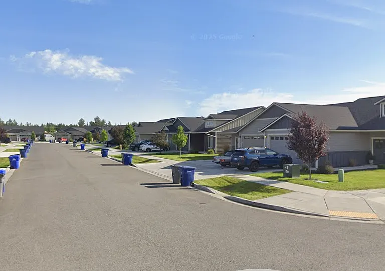 West Meadows Villas — Photo 2