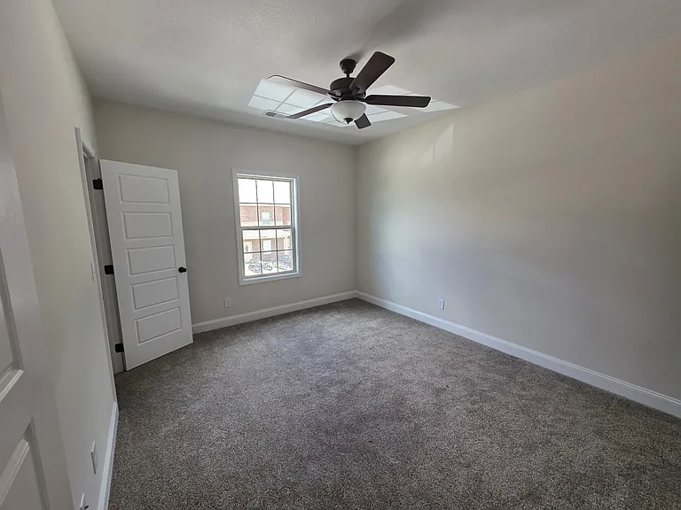 550 Peachers Mill Rd #E2 — Photo 9