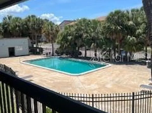 6332 Newtown Cir #32B5, Tampa, FL 33615