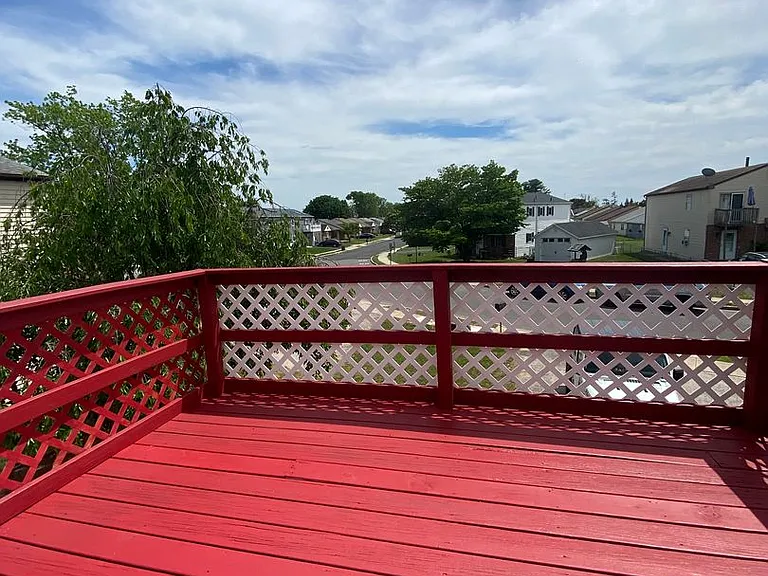 303 Corinthian Avenue — Photo 8