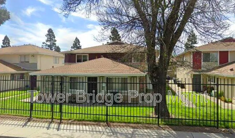 97 La Fresa Ct #4
