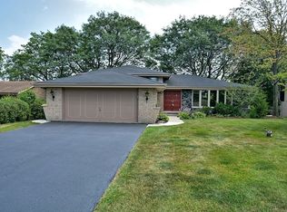 11333 Scenic Dr, Willow Springs, IL 60480