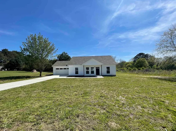 208 Dick Rd, Albertville, AL 35951