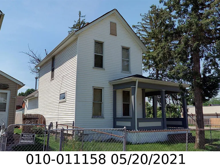473 E Markison Ave — Photo 11