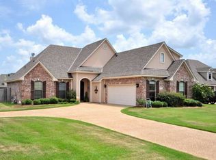 399 Half Moon Ct, Bossier City, LA 71111