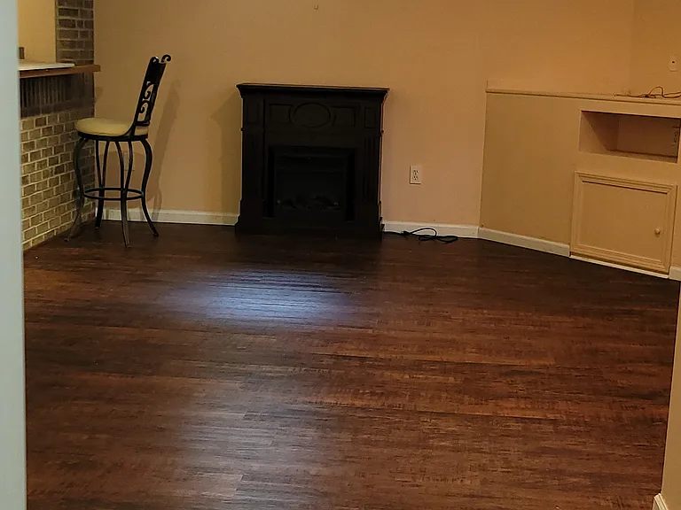 5689 Versailles Ave — Photo 48