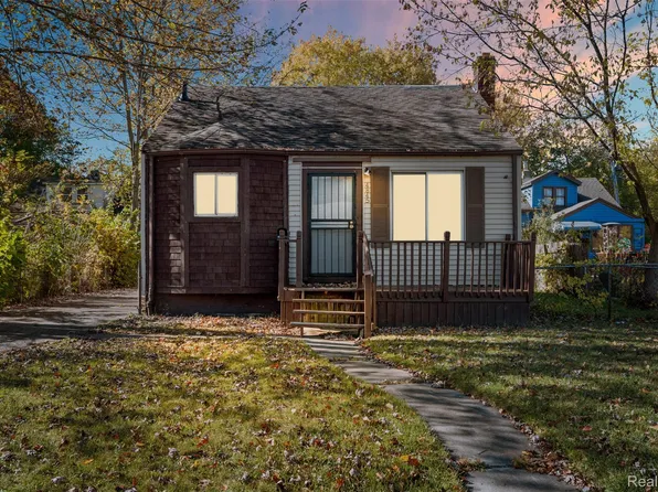 4845 University Pl, Detroit, MI 48224