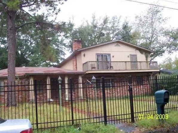 2123 Auburn St, Savannah, GA 31404