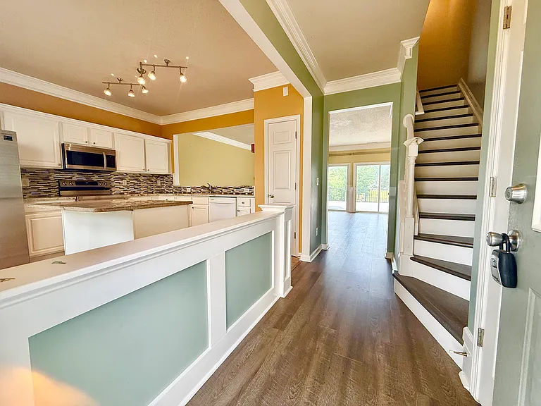 600 Canyon Lake Cir — Photo 7