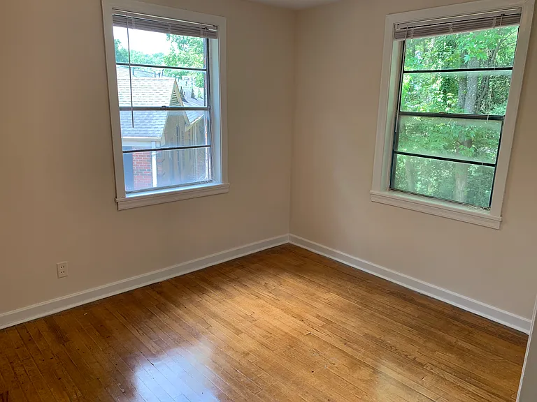 1622 Valley Ave — Photo 12