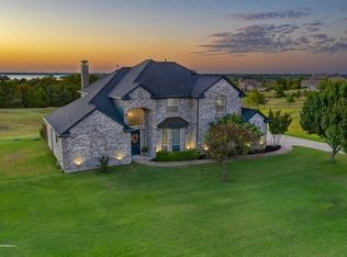 930 Lakeridge Dr, Lavon, TX 75166