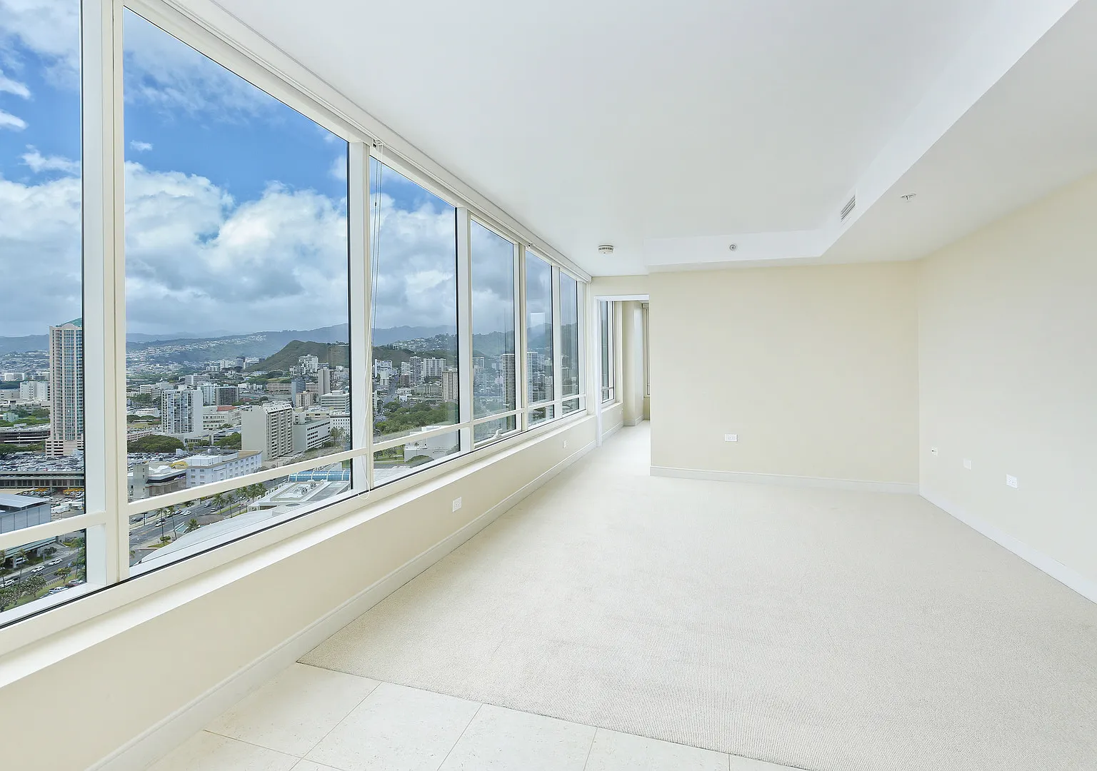1009 Kapiolani Blvd — Photo 3