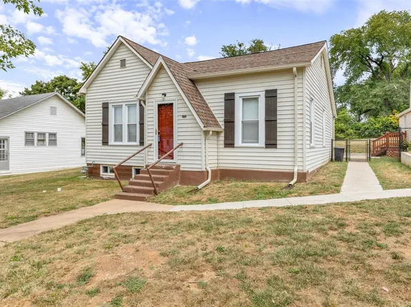 402 Poe St, Park Hills, MO 63601