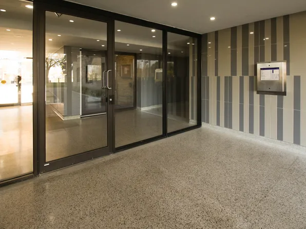 523 Finch Avenue West