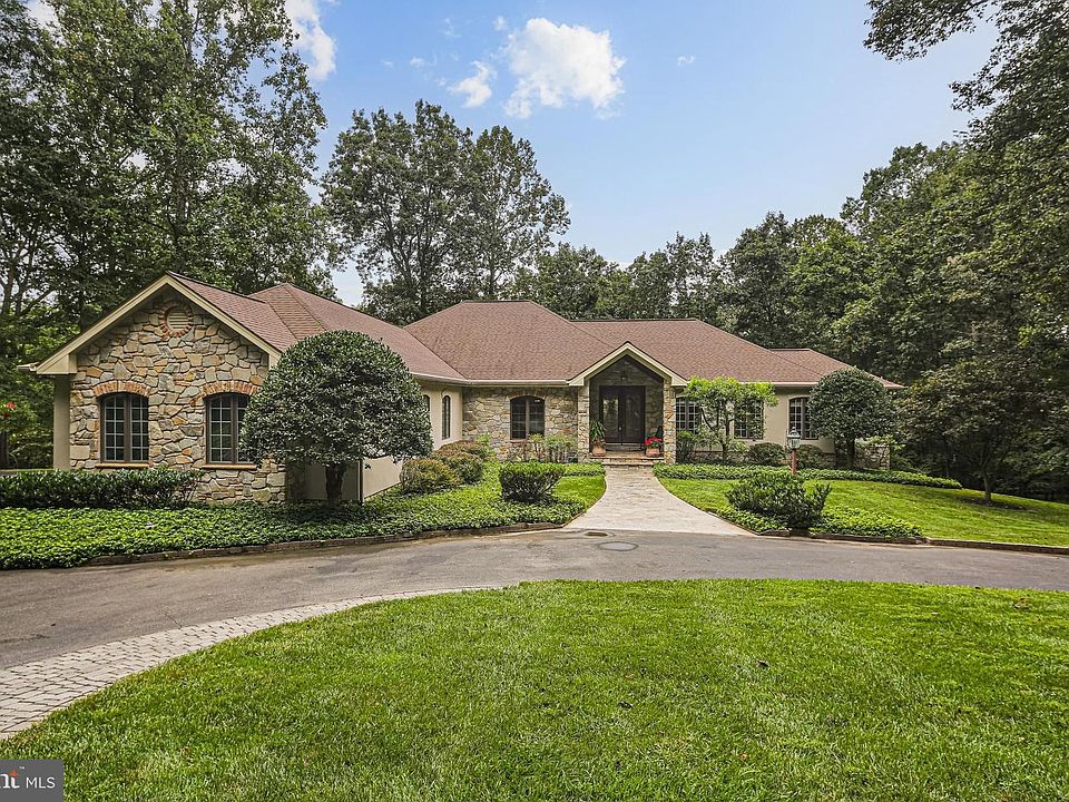 1st image of 3651 Broadleaf Ct