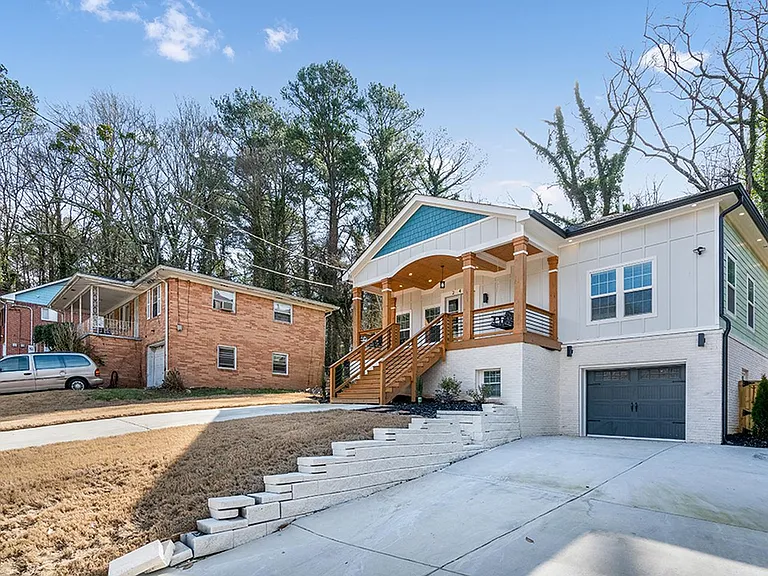 243 Oakcliff Ct NW — Photo 30