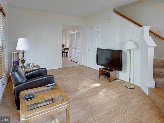 4th image of 4374 Sutler Hill Sq