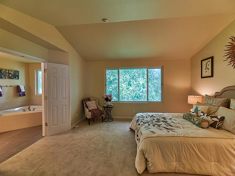4640 168th Ct NE — Photo 9