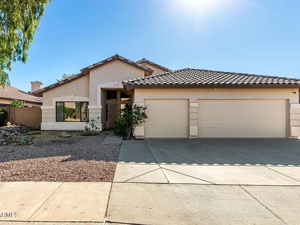 1625 E Montoya Ln
