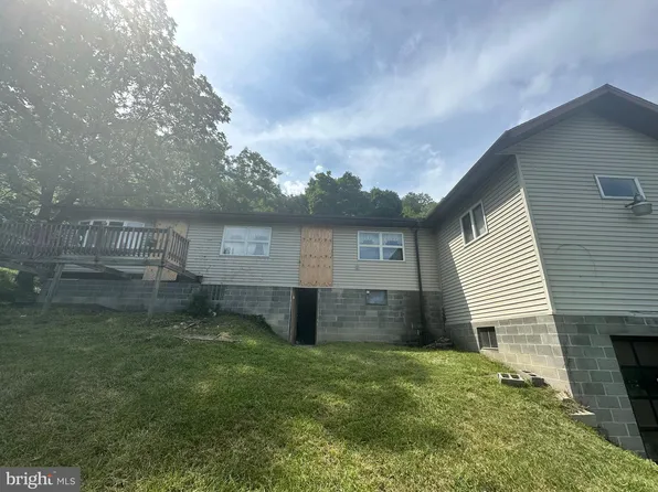 512 Hill St, Cumberland, MD 21502