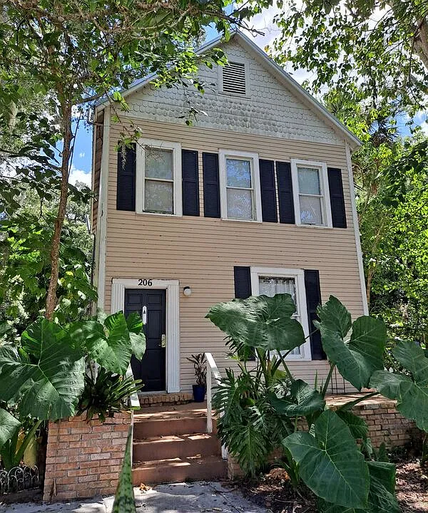 206 E Howry Ave #A