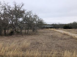 520 Rolling Oaks Dr, Harper, TX 78631